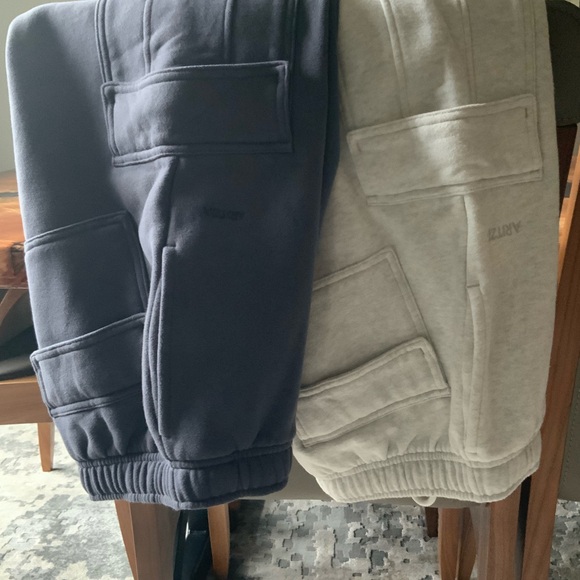 ARITZIA Ladies MEGA Cargo Sweatpants - Navy and Light Gray XS - Picture 1 of 6